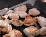 鶏胸肉の塩昆布マヨ焼き🍳作り方4写真