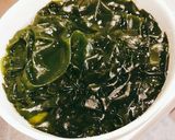 簡単本格！韓国式朴さんのわかめ牛肉スープ作り方1写真
