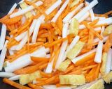 シーチキンオイルで大根人参油揚げの炒め煮作り方3写真