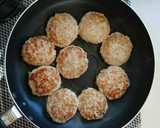 簡単節約☆厚揚げ入り照り焼きハンバーグ。作り方7写真