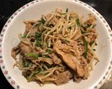 節約料理！豚肉ともやしの味噌マヨ炒め作り方3写真