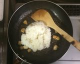 超簡単☆こく旨♫シンプルソースのいか炒飯作り方3写真