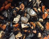 ヒジキ煮のリメイク　油揚げの餅入り袋煮作り方3写真