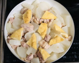旨味が詰まった！鶏モモと大根の甘辛煮物作り方6写真