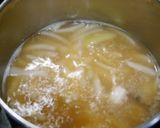 簡単！たこと玉葱ほうれん草のお味噌汁作り方2写真