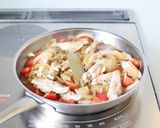 フランス料理【チキンのワインビネガー煮】作り方4写真