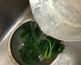 ほうれん草のすり黒胡麻和え作り方3写真