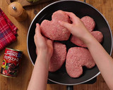 デミ缶で簡単！ふわふわ煮込みハンバーグ作り方7写真
