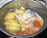 ベトナム料理甘酸っぱいスープ（鮭編）作り方5写真