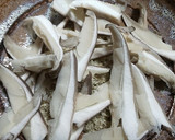 大きいヒラタケ・とろろ昆布の焼きキノコ作り方3写真