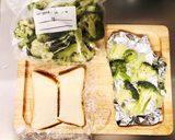 時短！冷凍ブロッコリーと冷凍パン同時調理作り方1写真
