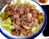 味付け不要!焼きぎゅうのおろしだれサラダ作り方3写真