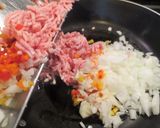 お弁当で大人気!母直伝挽き肉オムレツ作り方3写真