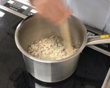 げたミンチとれんこんのそぼろ丼★学校給食作り方3写真