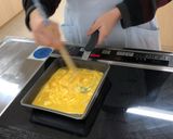 げたミンチとれんこんのそぼろ丼★学校給食作り方5写真