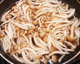 簡単酒肴☆鶏ムネ肉とキノコのみぞれ煮作り方4写真