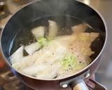 白菜と豚肉だけのお味噌汁作り方4写真