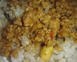 鶏もも挽肉のピリ辛♪味噌そぼろ♪作り方4写真
