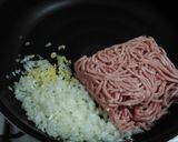 じゃが芋と豚ミンチのカレー粉炒め♪作り方3写真