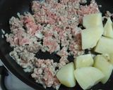 じゃが芋と豚ミンチのカレー粉炒め♪作り方4写真