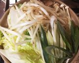 鶏モモの野菜たっぷりミルク味噌鍋作り方4写真
