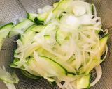 辛くない玉ねぎときゅうりとツナのサラダ作り方3写真