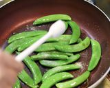 ヘルシー♪簡単スナップえんどうと豆腐炒め作り方4写真