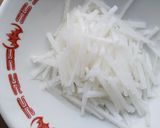 大根の梅和え♪ごまたっぷり香ばしい♪作り方1写真