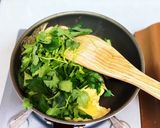 鮭のほぐし身とたっぷり三つ葉の炒り卵作り方9写真