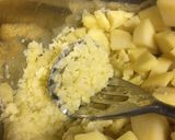 じゃがチーズもち! バター醤油で香ばしく作り方3写真