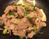豚こまときのこのピリ辛味噌炒め作り方5写真
