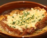 とろとろおいしい！オニオングラタンスープ作り方14写真