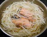 簡単！銀鮭もやしのバターカレーソテー作り方3写真