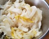 白菜漬と豚肉の卵とじうどん作り方1写真