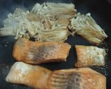 鮭・えのきのさっぱりポン酢ソテー♪作り方3写真