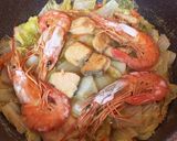 白菜・塩鮭・有頭エビのスープ作り方6写真