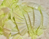 白菜とソーセージのカレー風味炒め作り方2写真