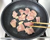 食材２つ＊なすと鶏もも肉の旨味噌炒め＊作り方2写真