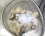 牡蠣の煮びたし　柚子胡椒で　作り方1写真