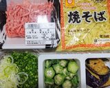 冷凍揚げナスと冷凍オクラで麻婆焼きそば作り方1写真