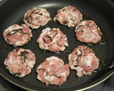 お弁当にも♪豚こまと塩昆布のまんまる焼き作り方4写真