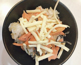 焼き鮭と塩昆布のチーズごはん作り方1写真