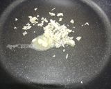 焼きそばリメイク　にんにく香るそばめし作り方2写真