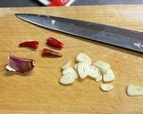 春菊とベーコンのペペロンチーノ風作り方1写真