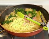 春菊とベーコンのペペロンチーノ風作り方7写真