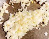 挽肉と玉ねぎ炒めのレタス包み作り方1写真