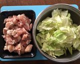 鶏とキャベツのパスタ入りオーロラシチュー作り方1写真