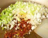 万願寺しし唐と大根の葉っぱの麻婆作り方3写真
