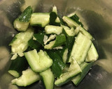 簡単5分で　たたききゅうりの塩昆布あえ作り方1写真