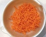 カンタン酢と牡蠣だし醤油で人参の和え物作り方1写真